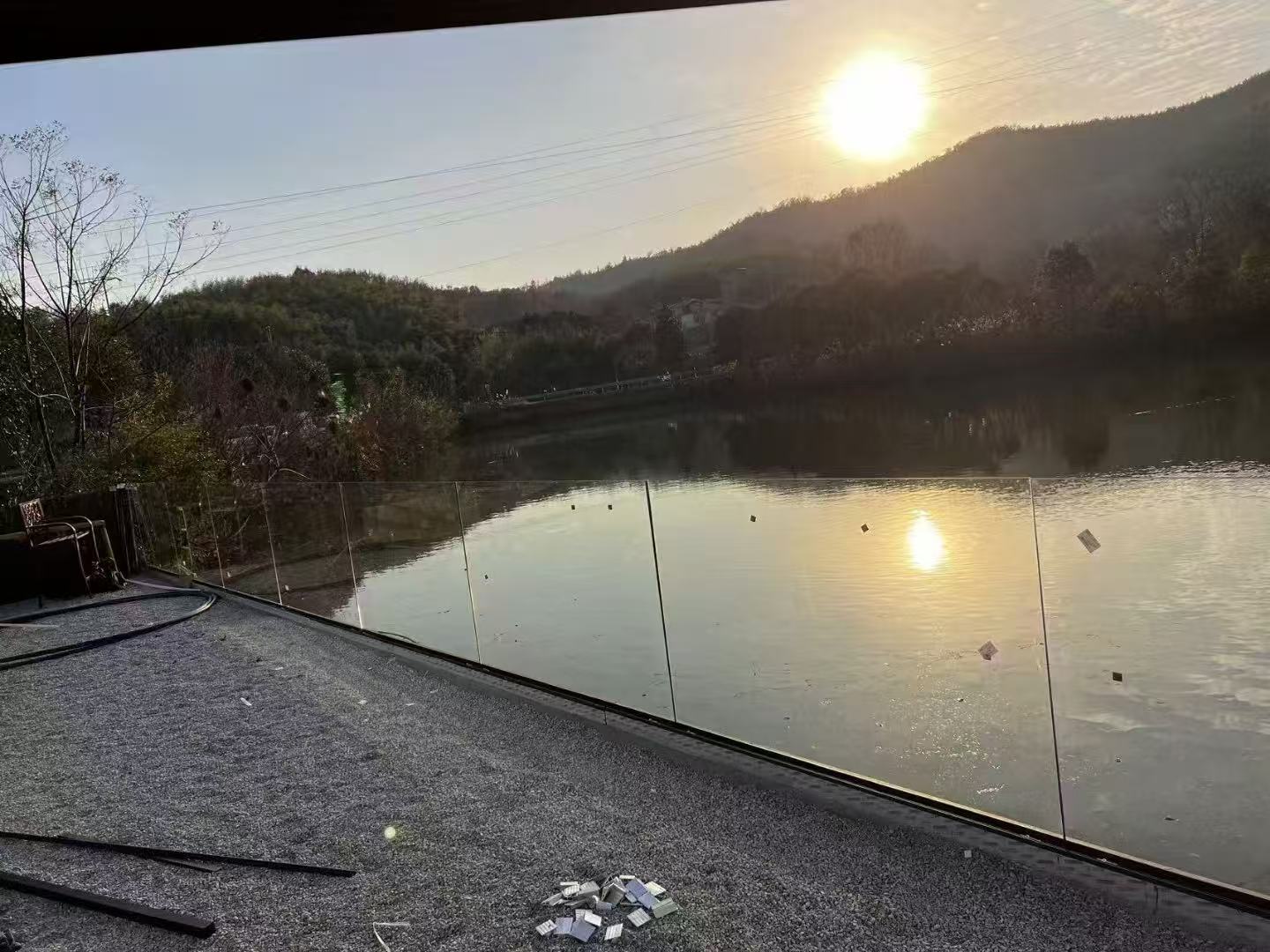 无框玻璃护栏厂家