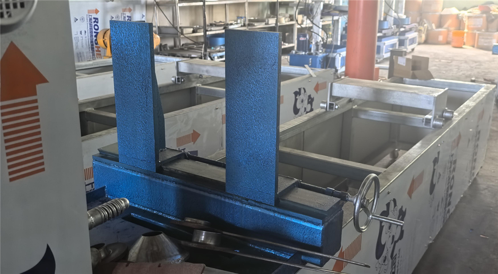 四氟管翻边设备