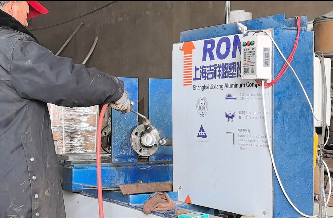 四氟管翻边设备