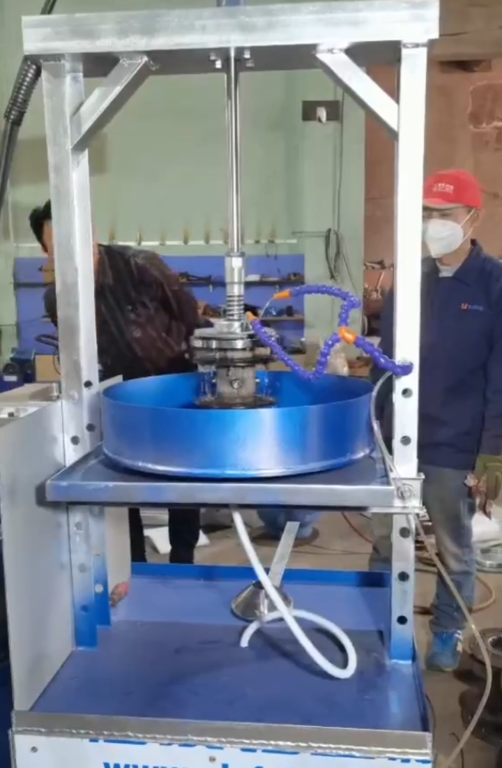 葫芦岛良永氟塑机械有限公司：衬氟流量计翻边设备顺利发往深圳，赋能企业高效生产