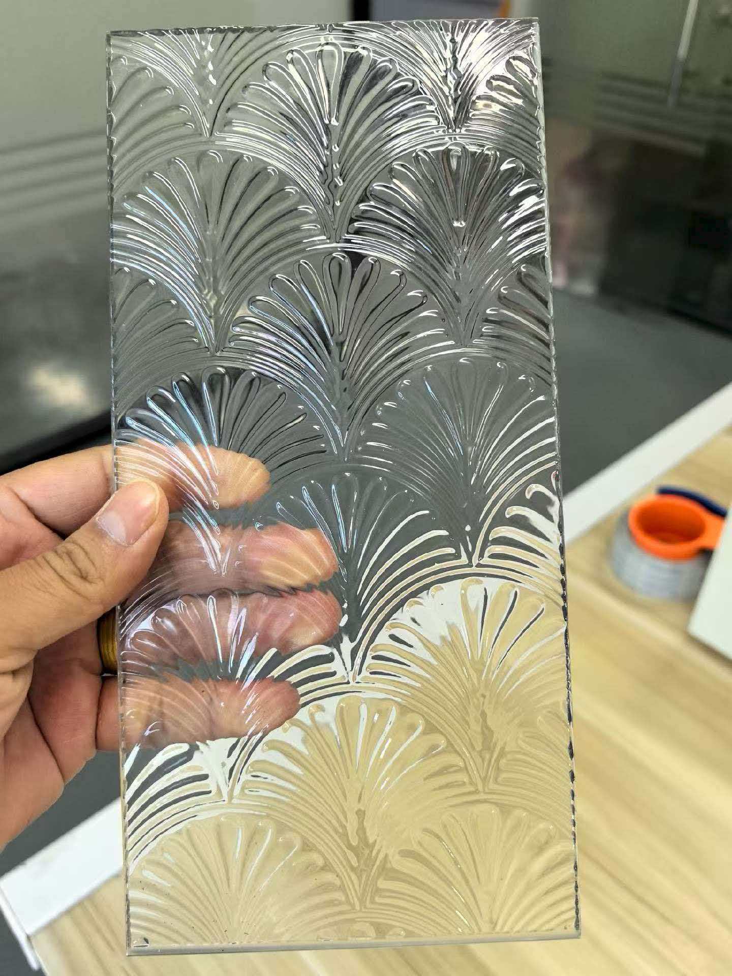 隔断艺术玻璃光刻uv打印机厂家五大核心优势｜深圳市佳印科技赋能佛山艺术玻璃产业升级