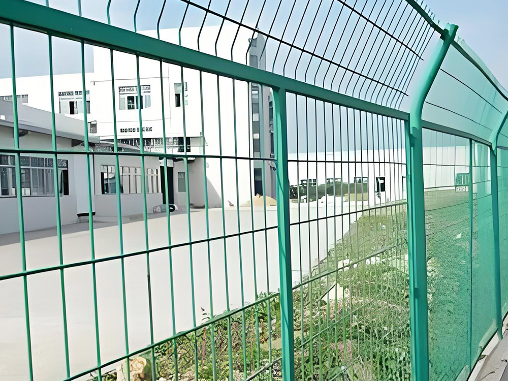 护栏围网