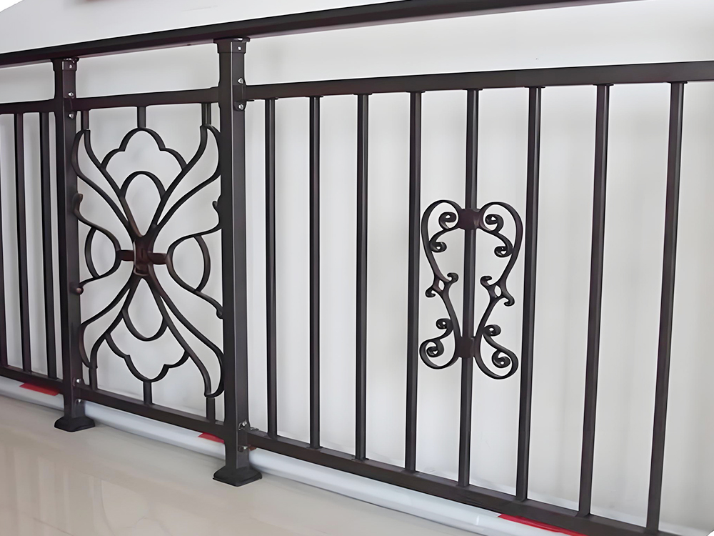 阳台栏杆