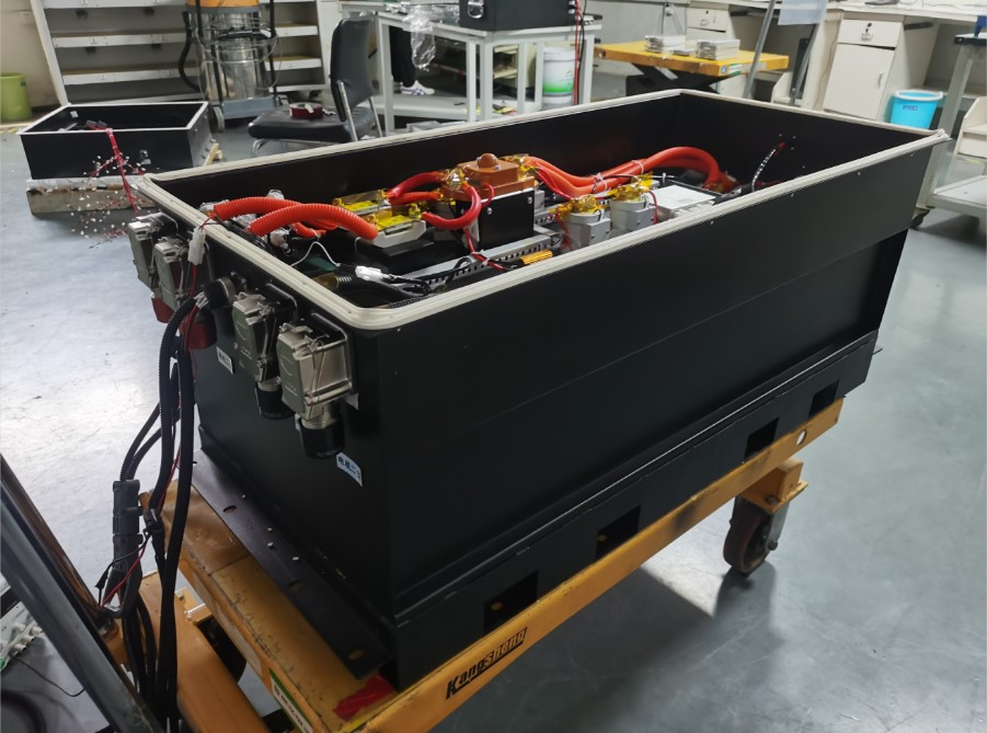 农业车载动力锂电电源系统（低压）02