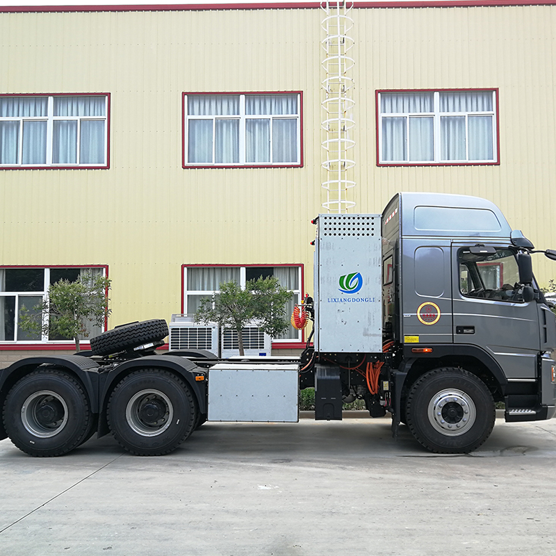 纯电动重卡运输车 大运汽车01