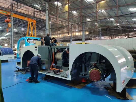 飞机牵引车高压锂电电源系统01