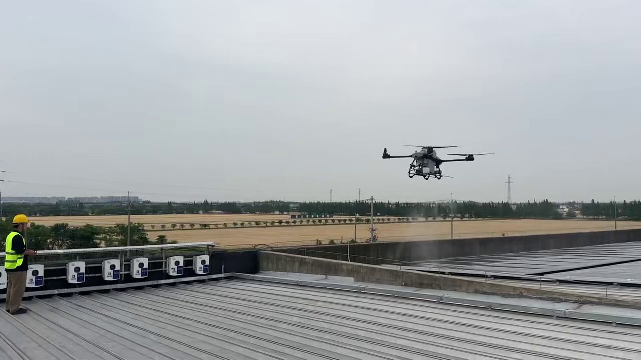 SC-50 PV cleanning Drone