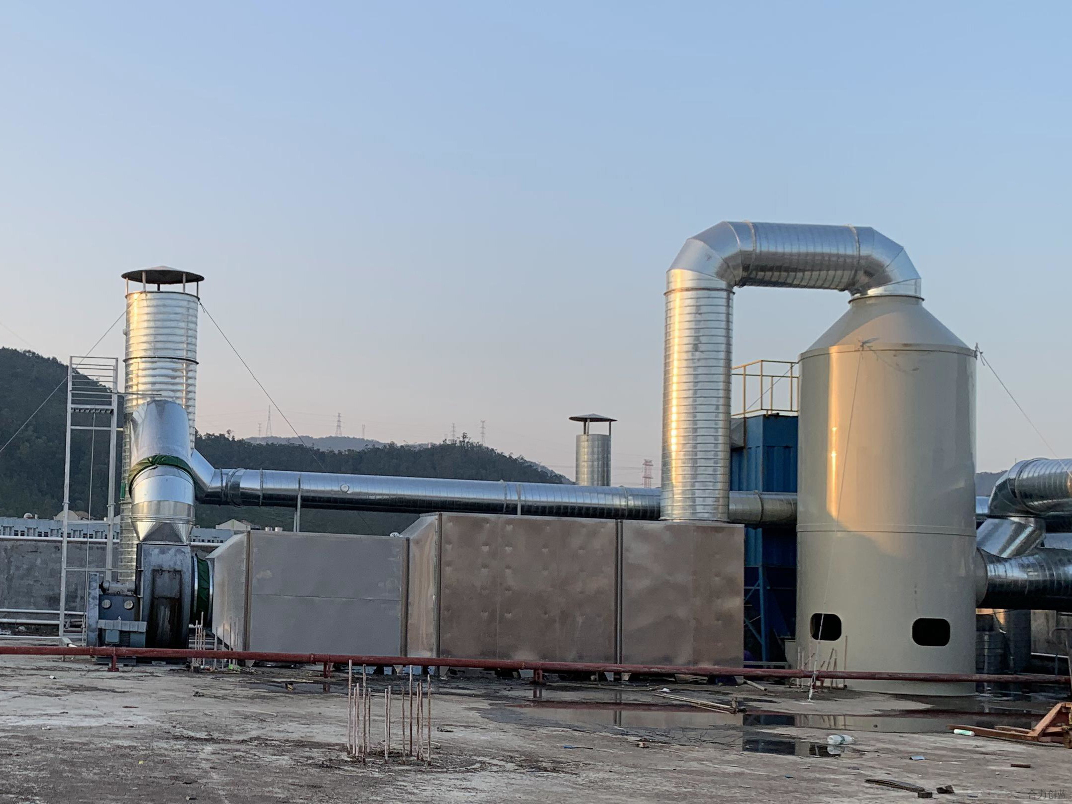 鑫鹏宇塑胶废气处理工程