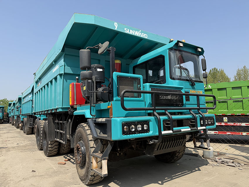 Mining dump truck