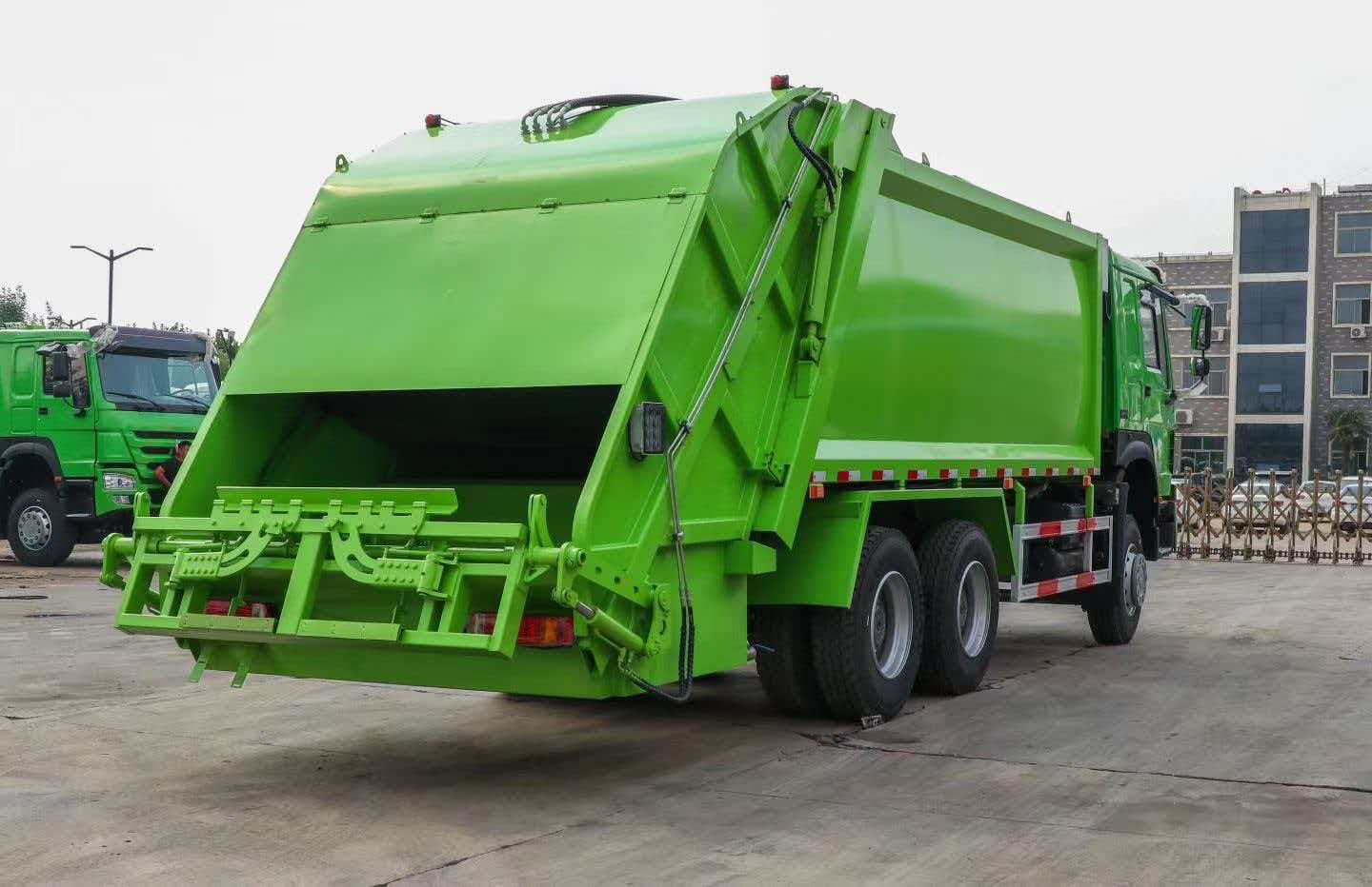 Howo 20 cubic meter garbage truck