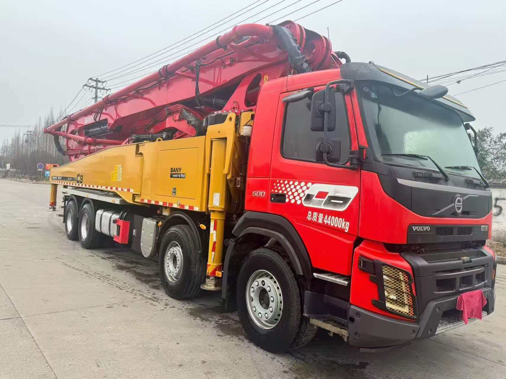 Volvo chassis, Sany superstructure, 56 meters