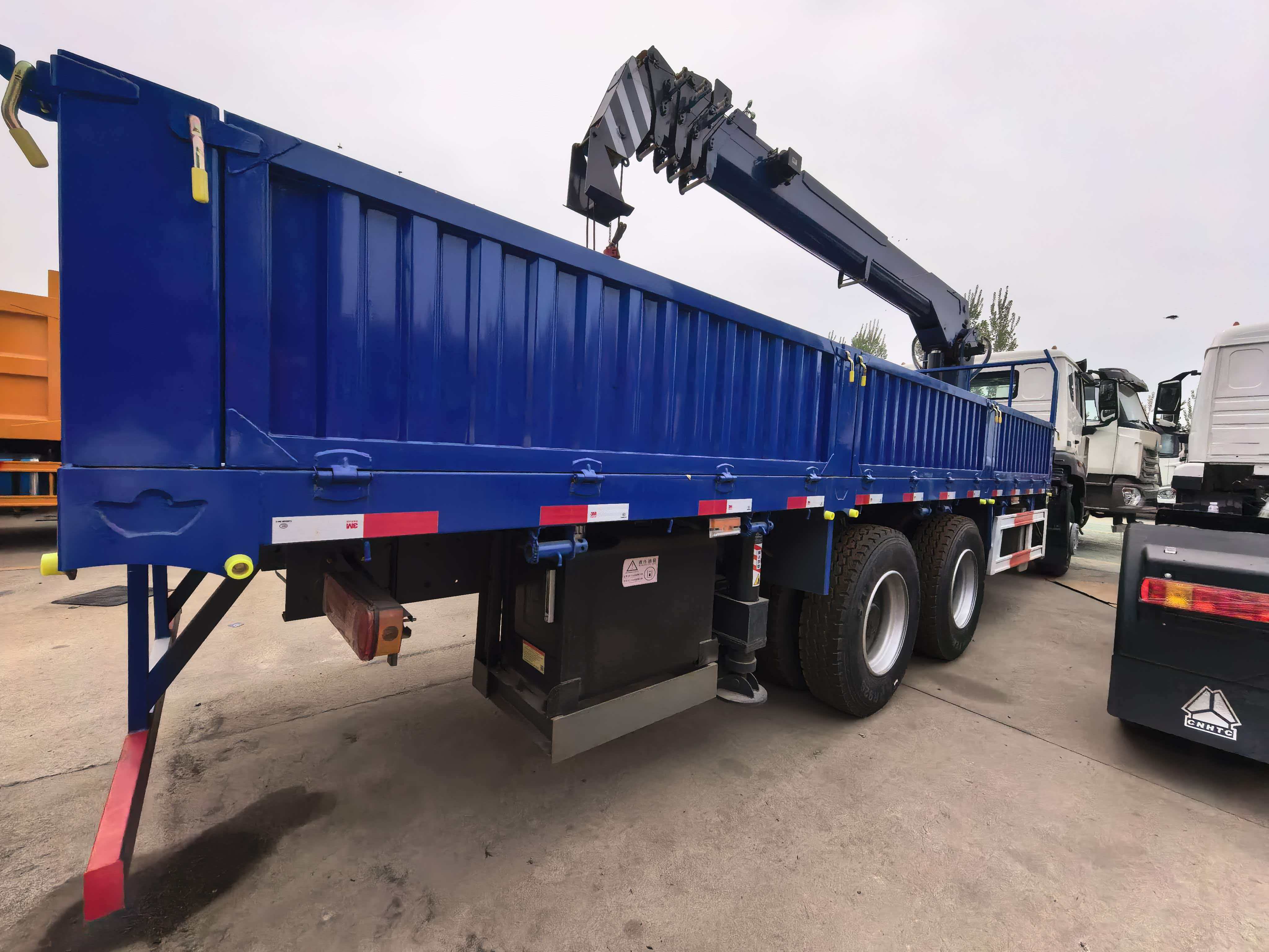 CYTS NX12-ton truck-mounted crane