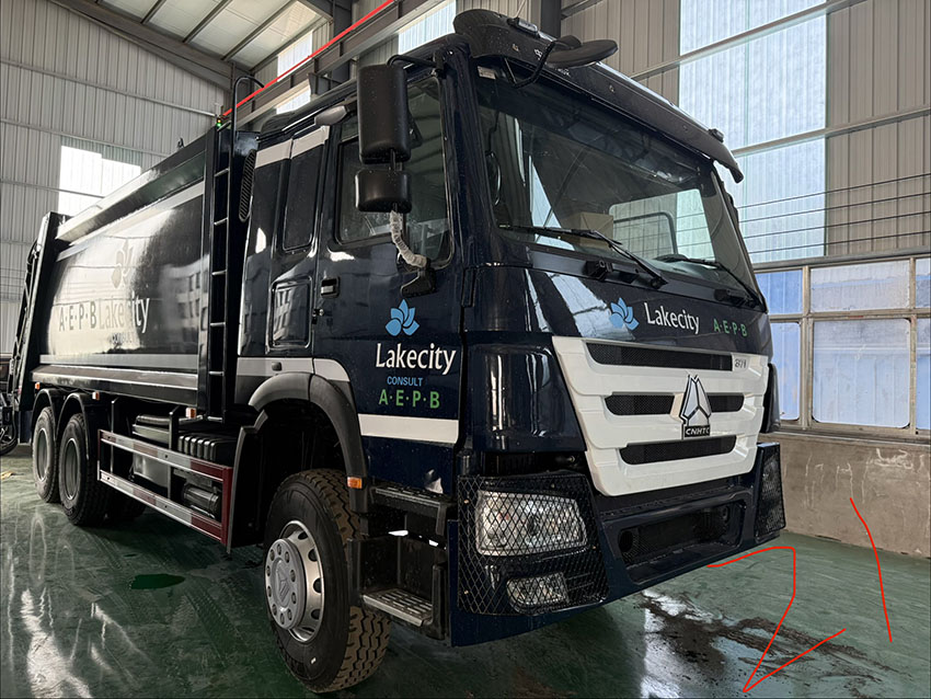 Garbage truck