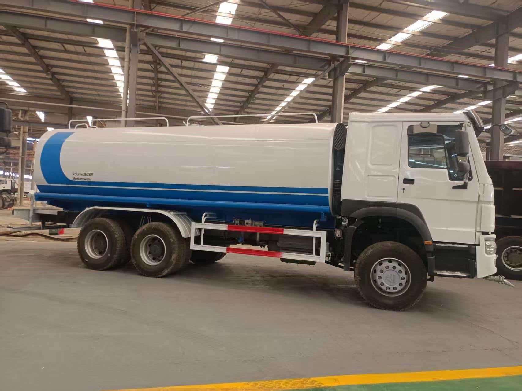 Howo 64 oil tanker