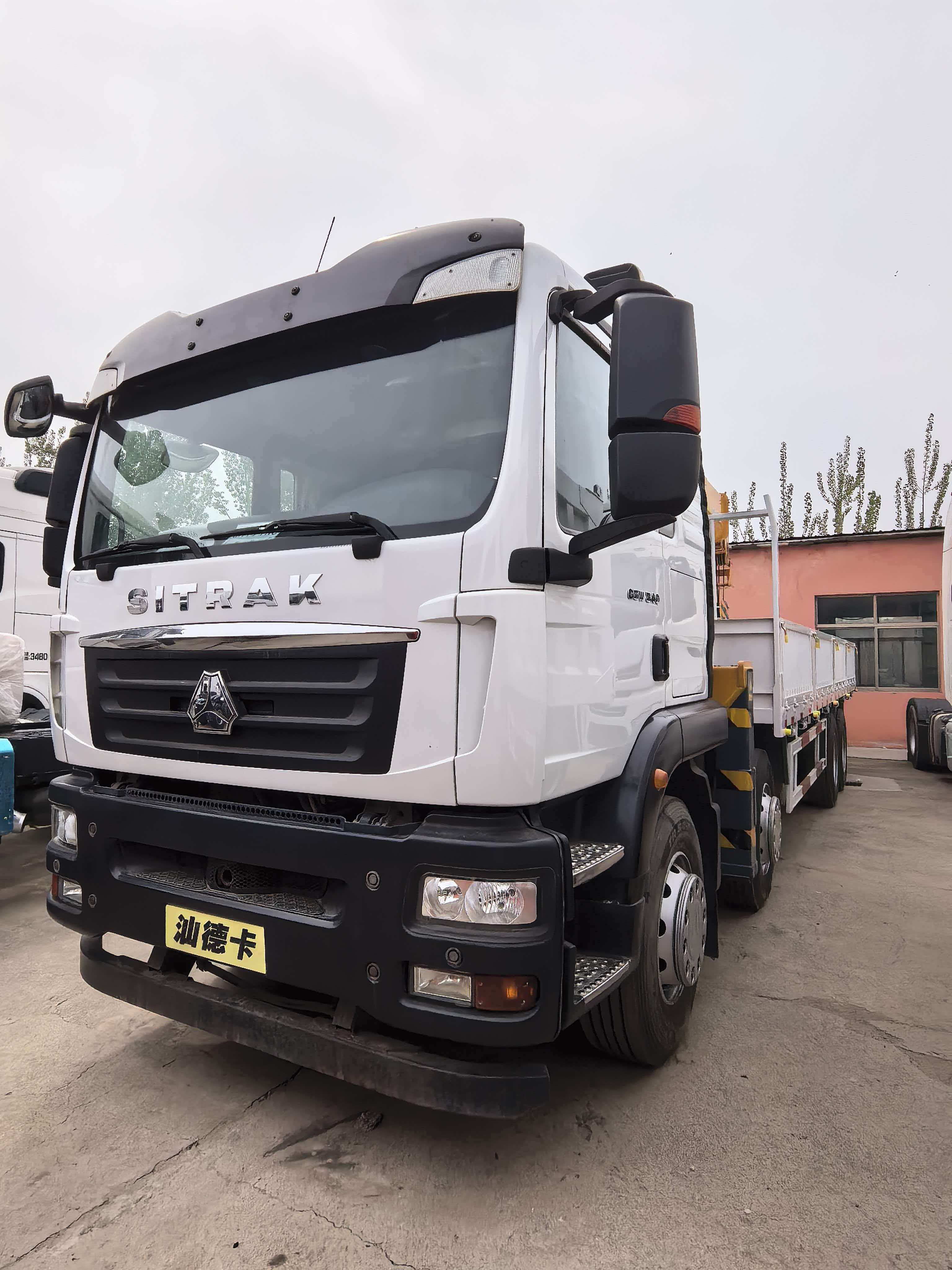 Sinodeka 16-ton truck-mounted crane