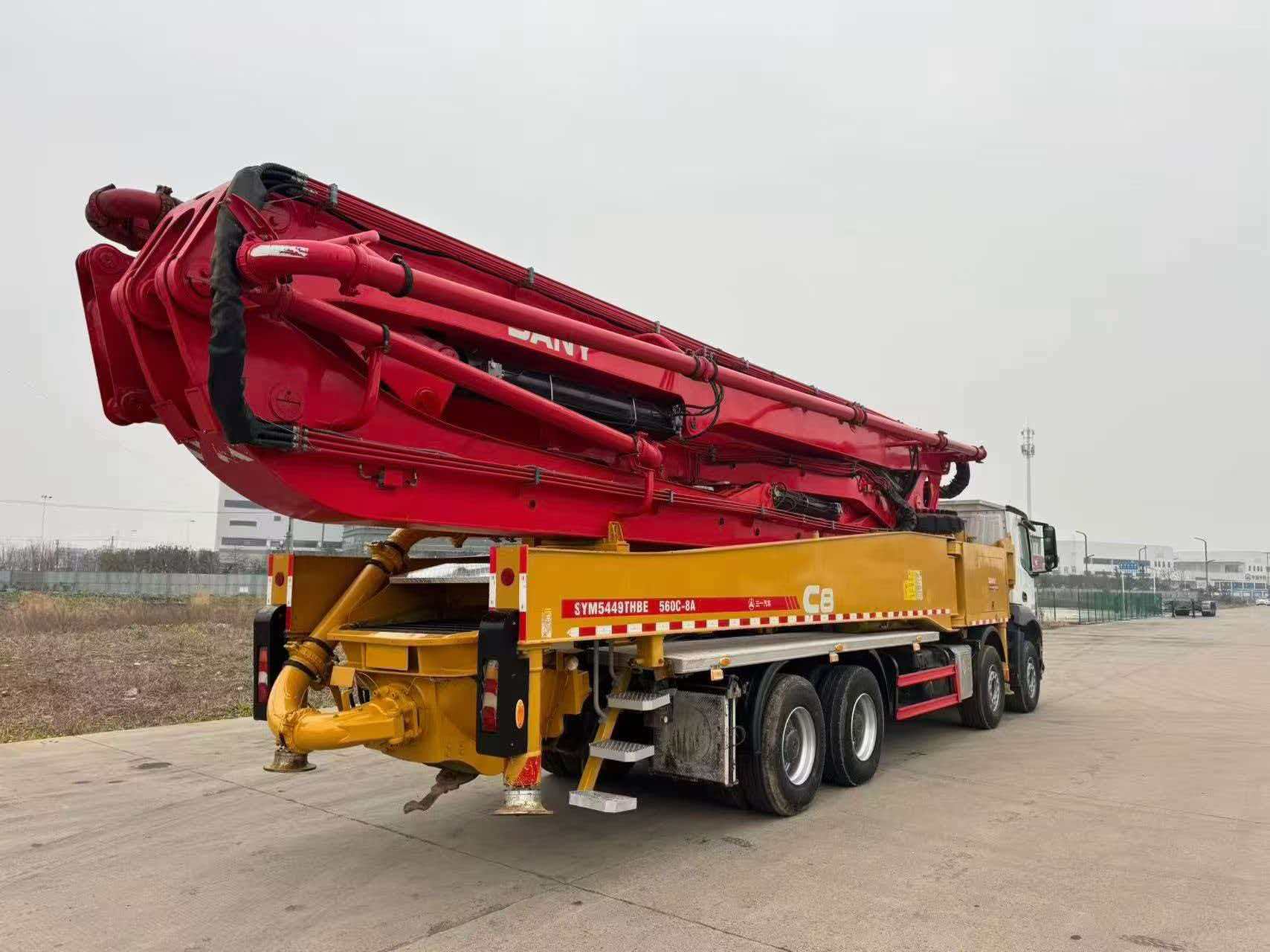 Mercedes chassis, Sany body 62 meters