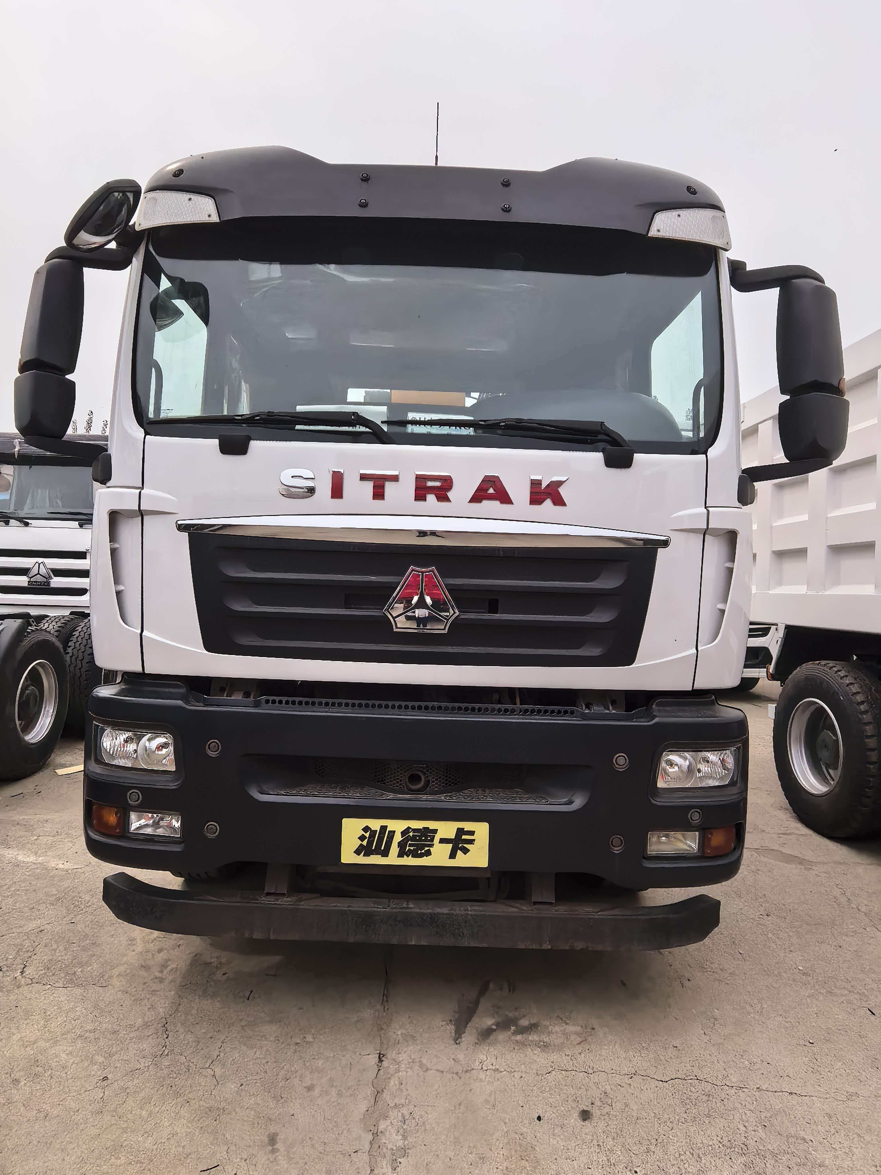Sinodeka 16-ton truck-mounted crane