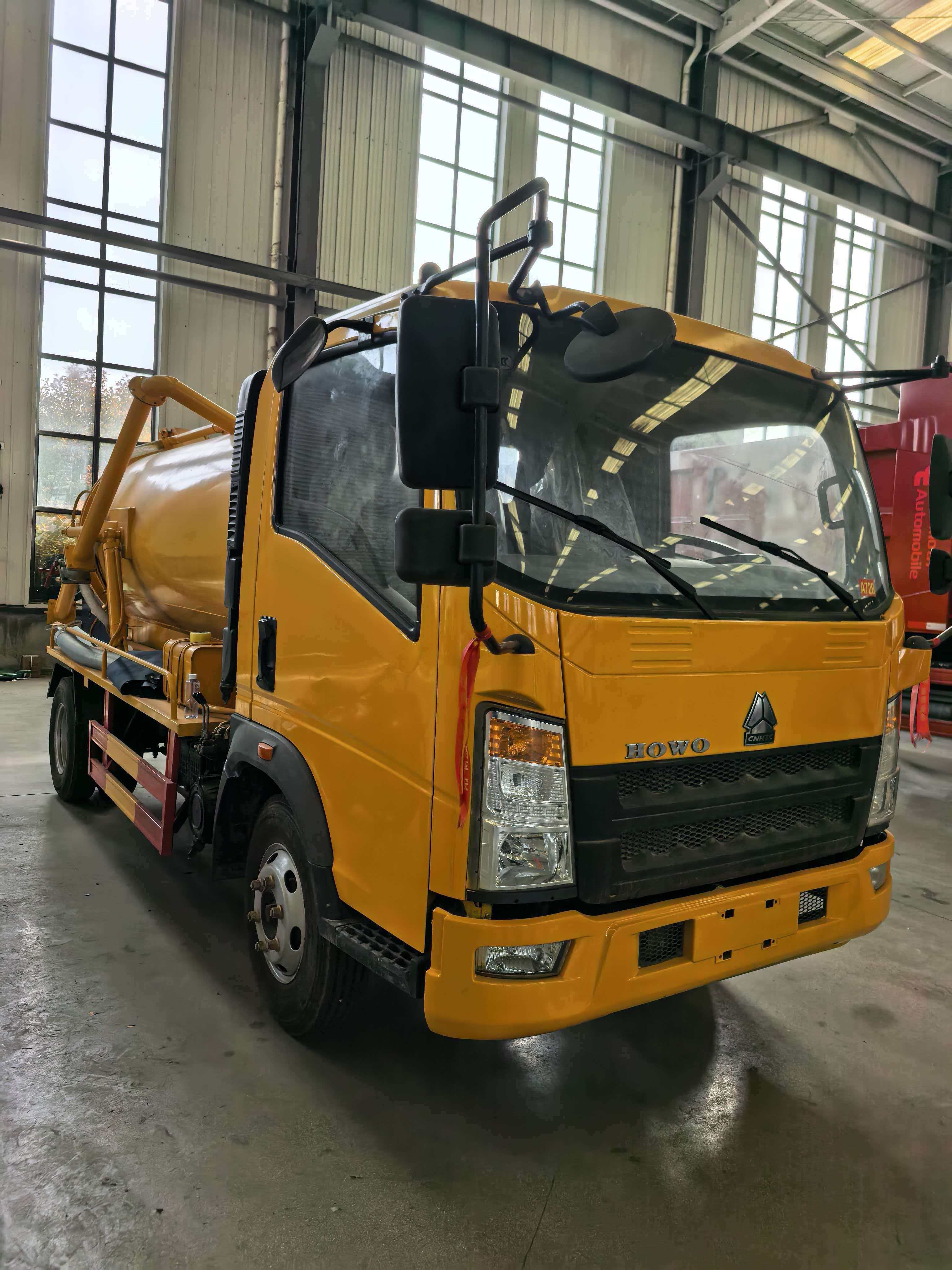 Howo vacuum truck