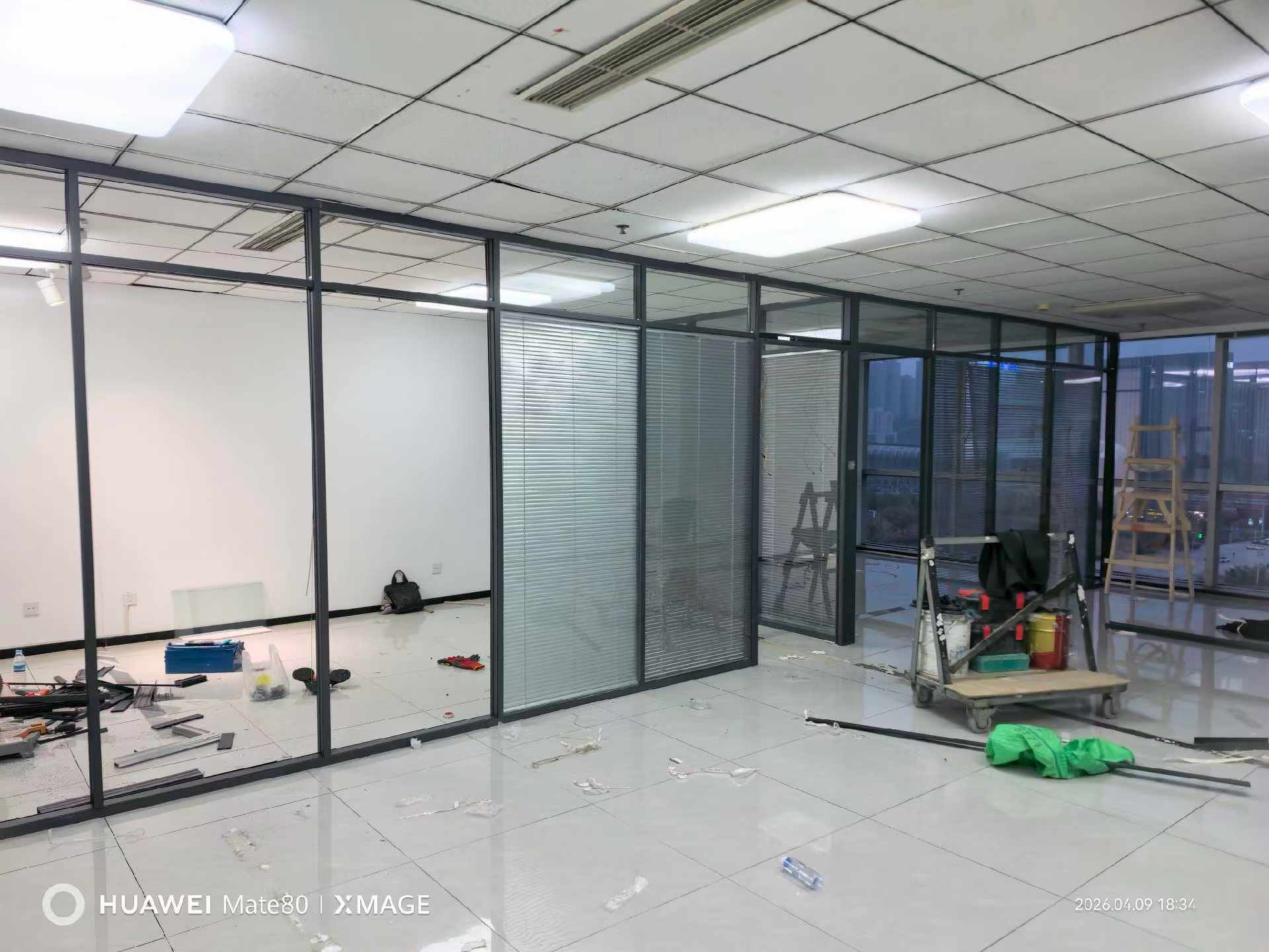 双玻百叶玻璃隔断