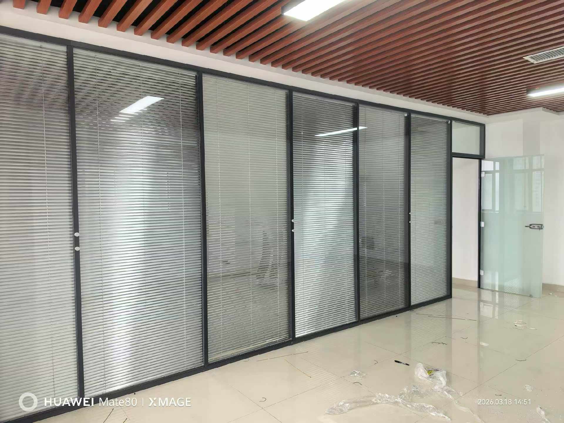 山东办公室玻璃隔断厂家