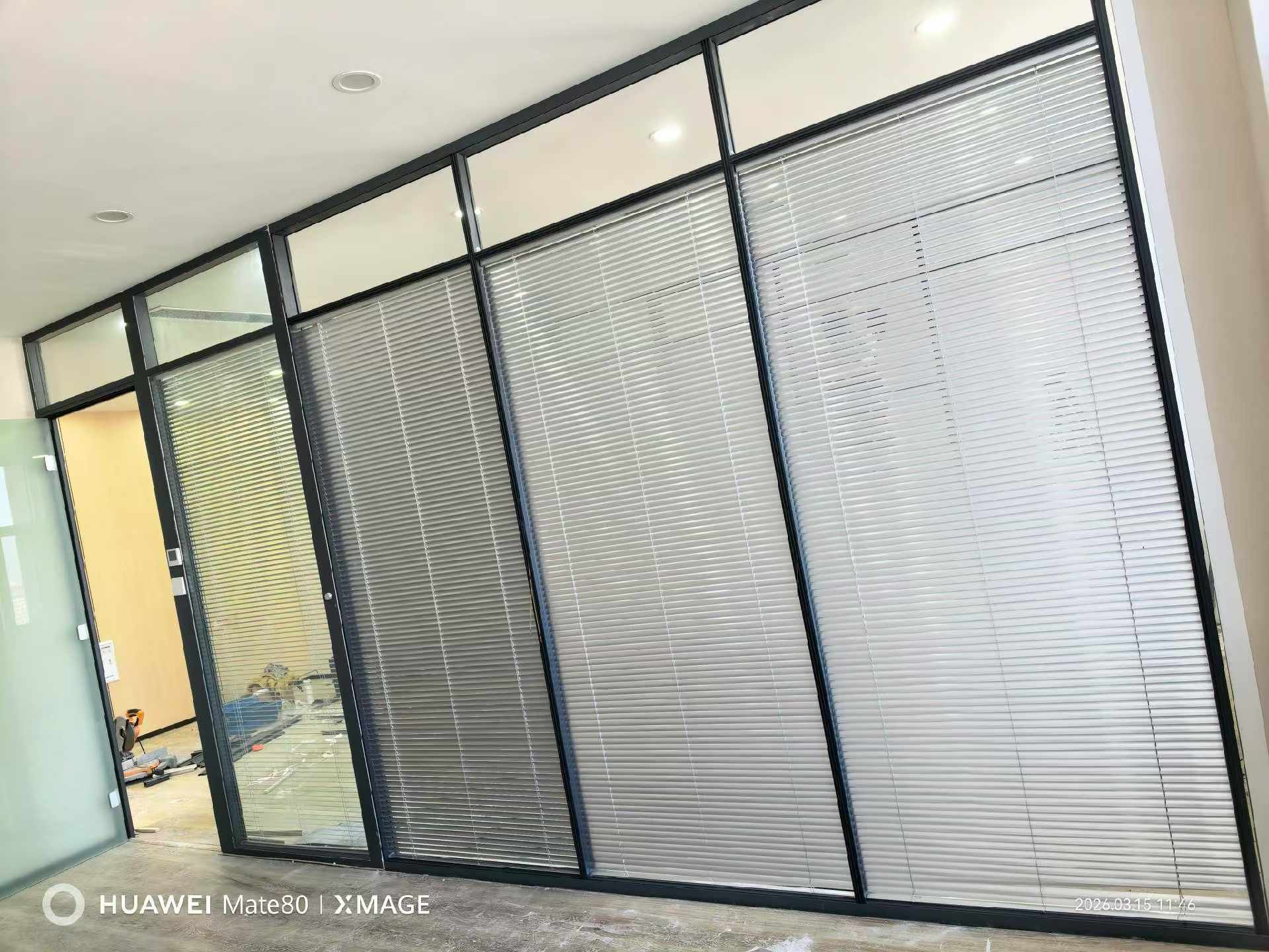 山东办公室玻璃隔断厂家