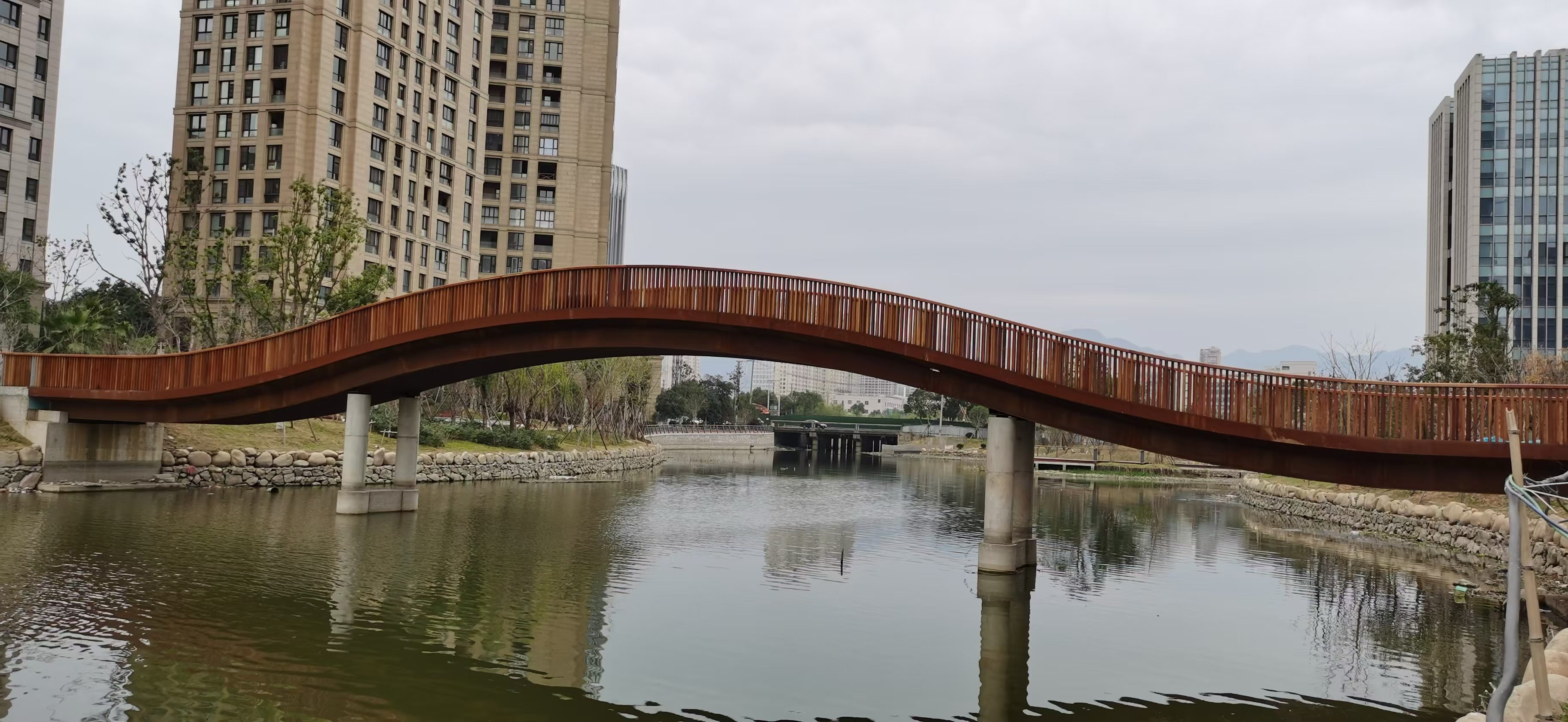 60946931e27eb4d5ee90c8c3b84c92d7