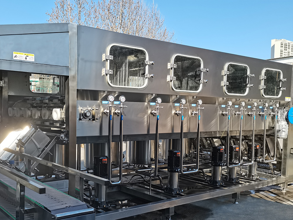 900桶全自动灌装机