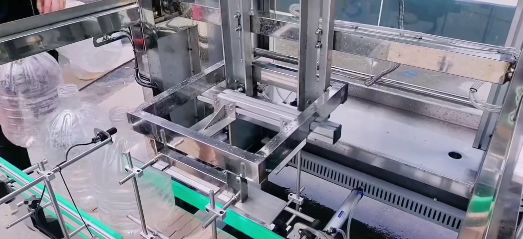 一次性桶灌装机2-2-1型（4升-19升）