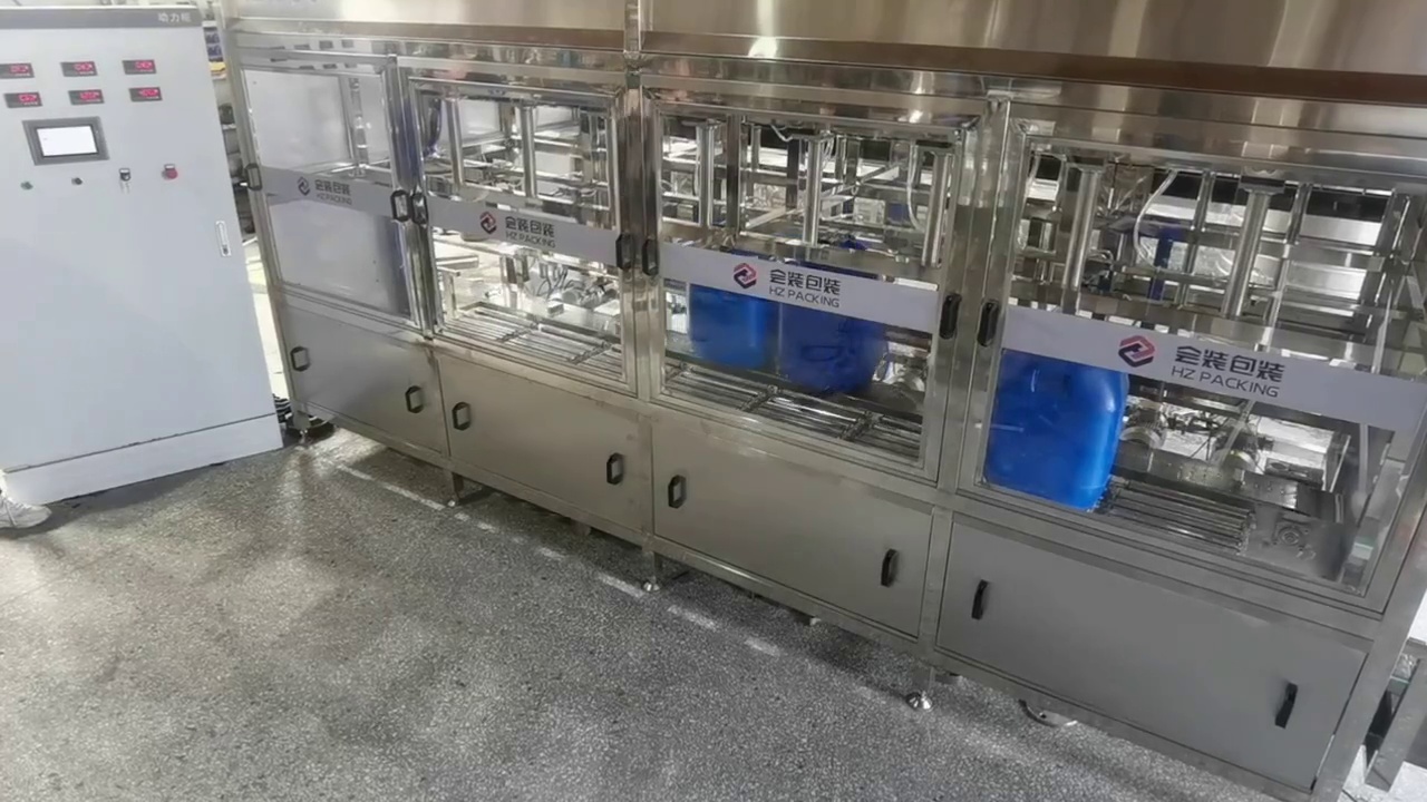 八头果汁灌装机