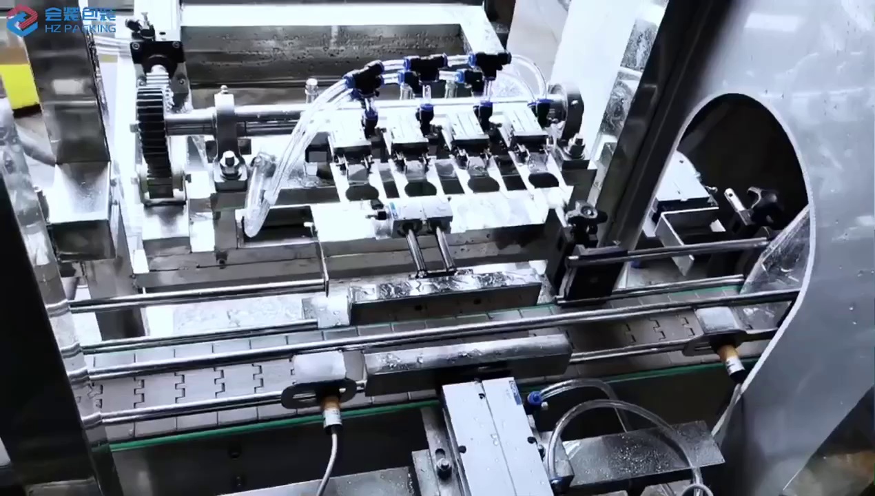 小瓶直线灌装机