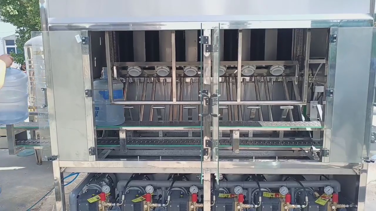 全自动六工位高压刷桶机