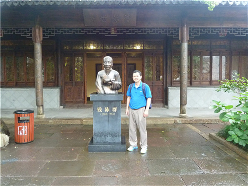 2014年8月2日，陈康伯后裔，美国陈溧教授来清芬堂参观