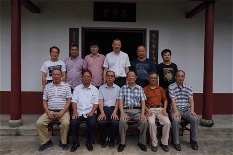 2015年7月，桐乡春晖堂分会挂牌仪式