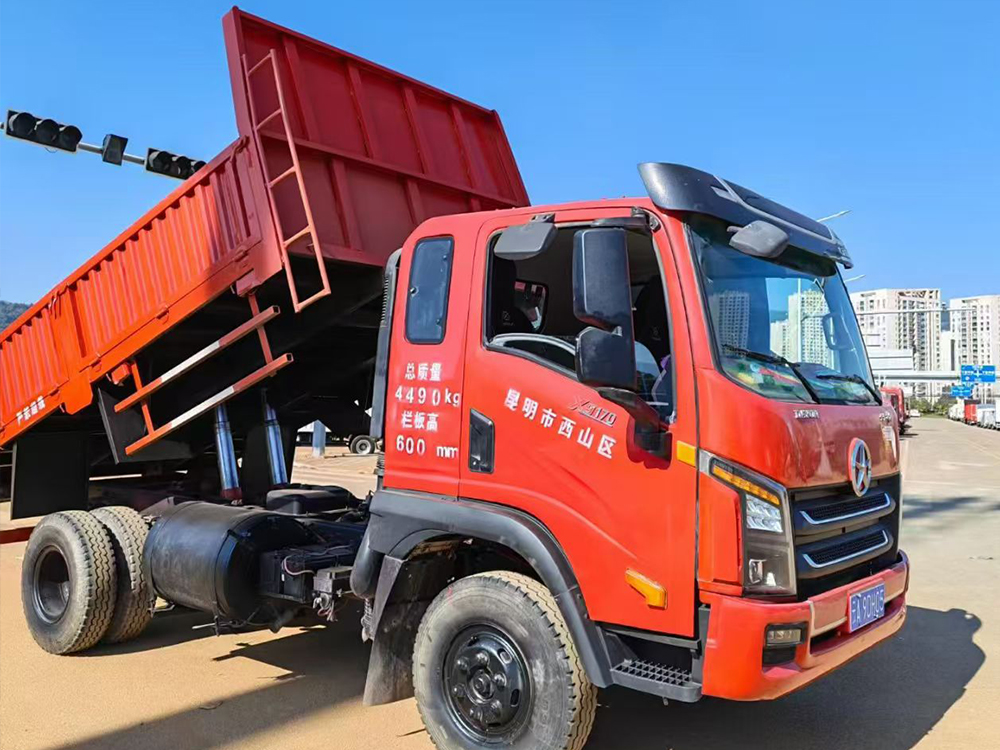 平板自卸车