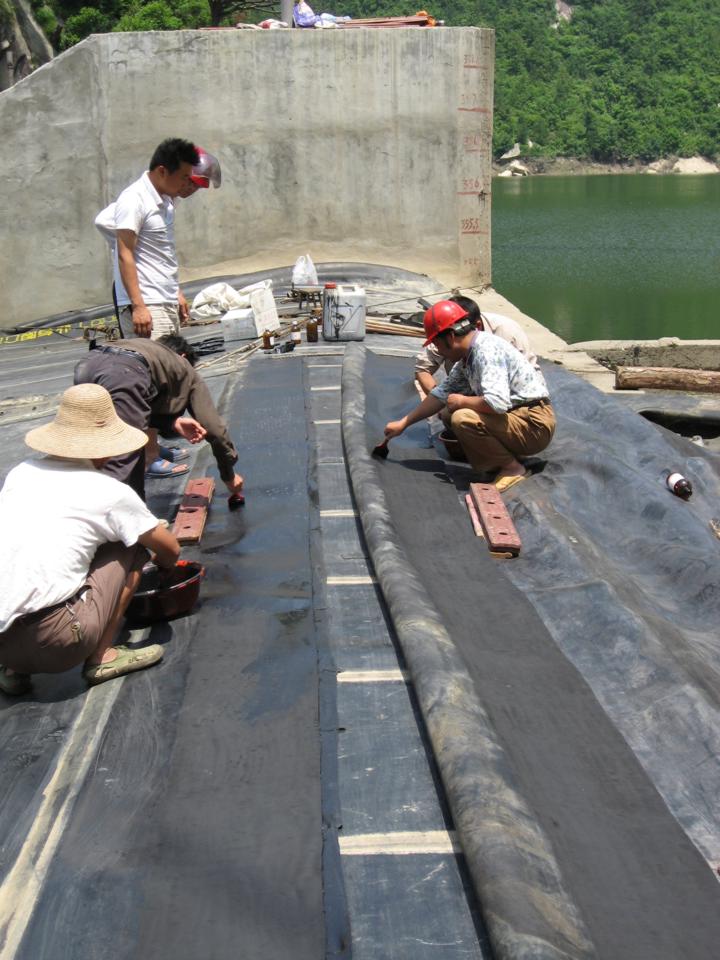 cold-bonded_reinforcement_method_for_inflatable_dam.jpeg