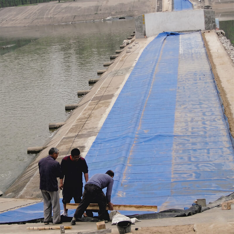 Pillow-Type Sloping Composite Dam