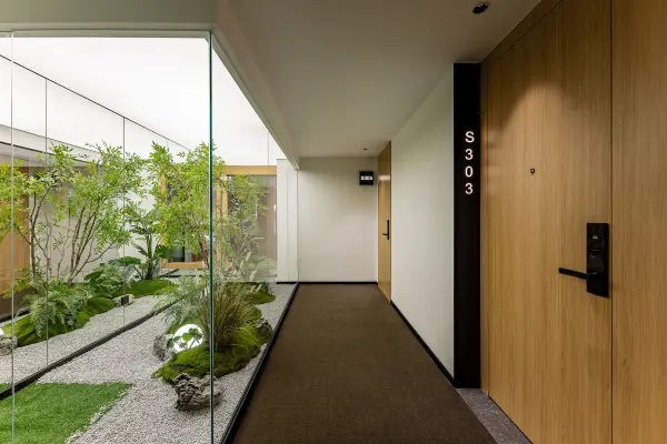 1mc0m12000g8j30v83E59_R_600_400_R5