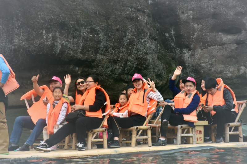 一抹丹霞道不尽，康林踏青龙虎山