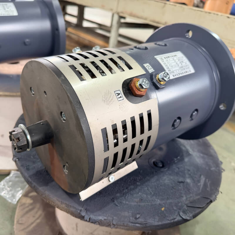 48V 2.2kW Series Wound DC Traction Motor XQ-2.2-2G1
