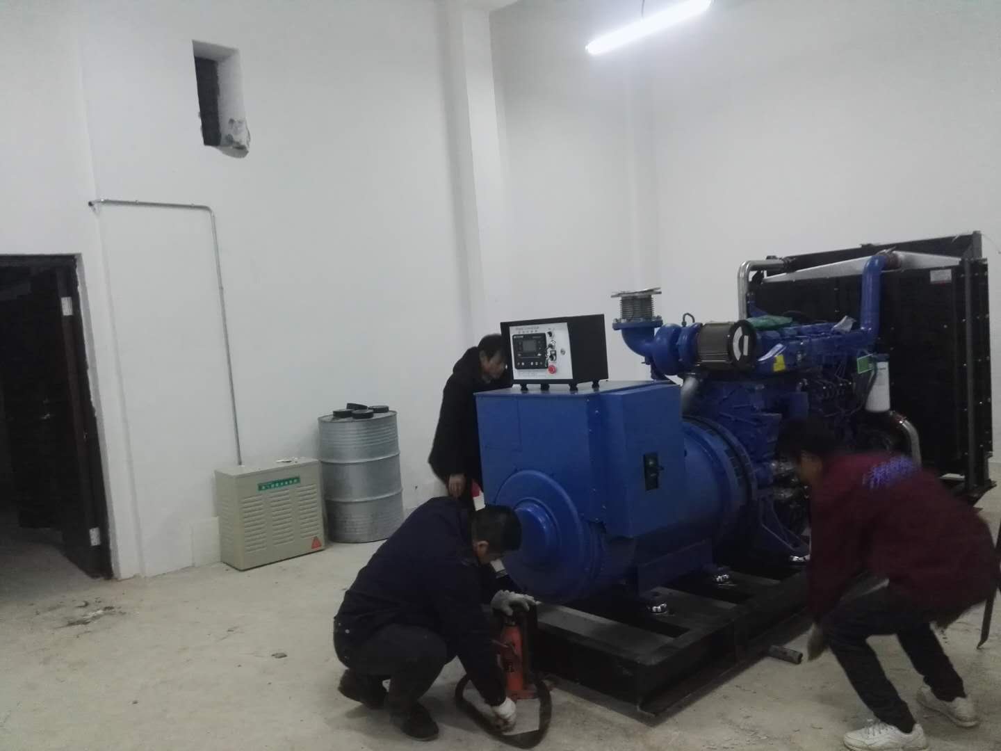 东乡500KW柴油发电机安装现场-1