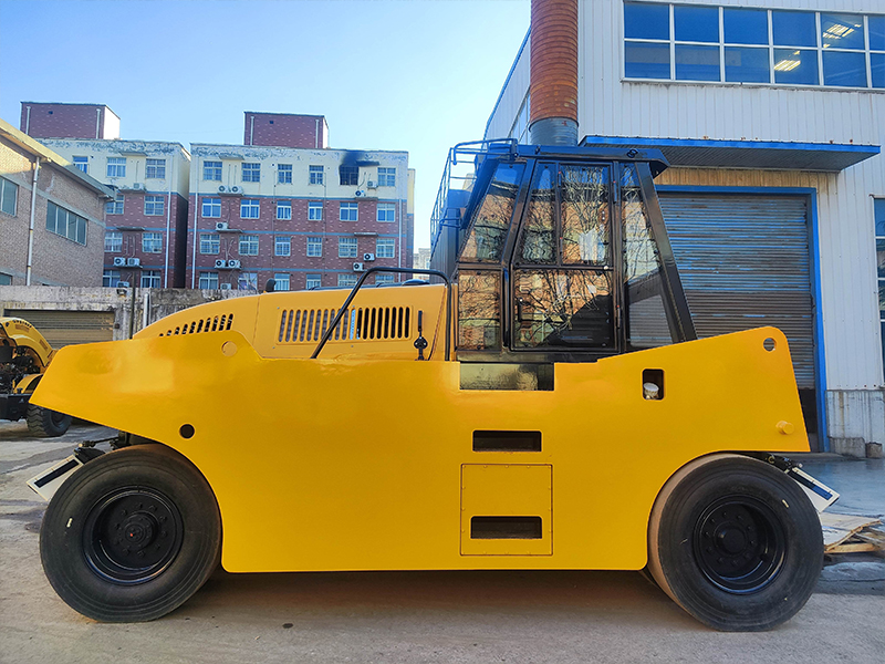 LTP2030H/LTP1016H全液压轮胎压路机