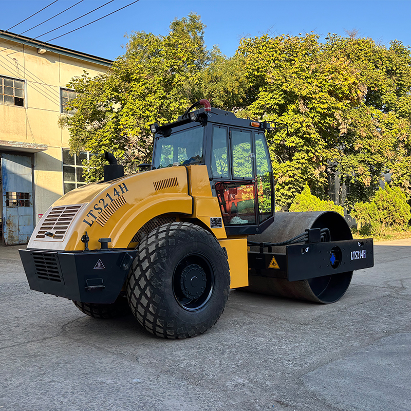 LTS208H/LTS210H/LTS216H高原型全液压振动压路机