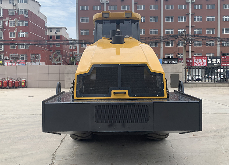 LTD720H/718H全液压双驱振动压路机
