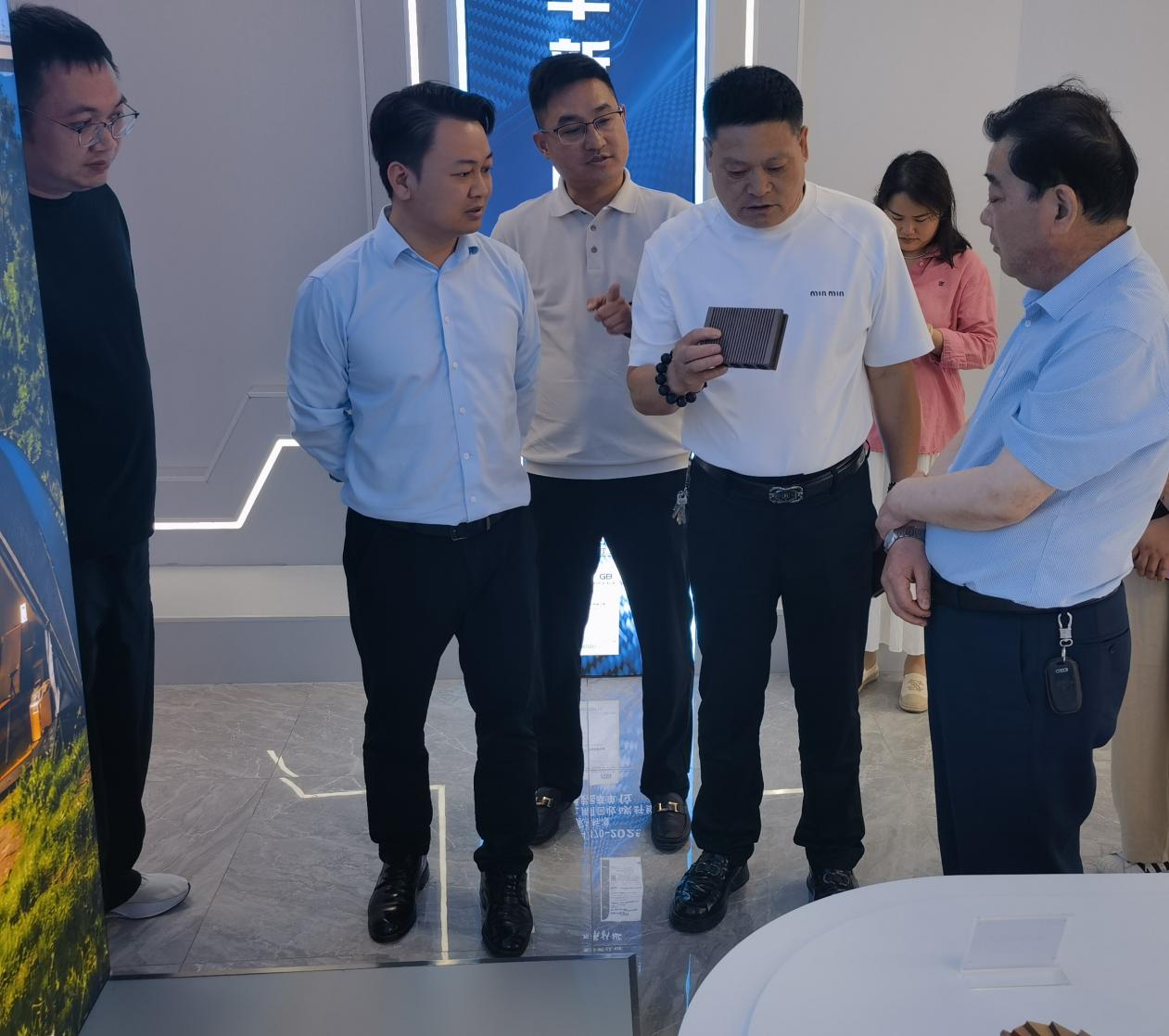 明阳集团莅临我司视察指导 深化新能源产业合作共谋高质量发展新篇章