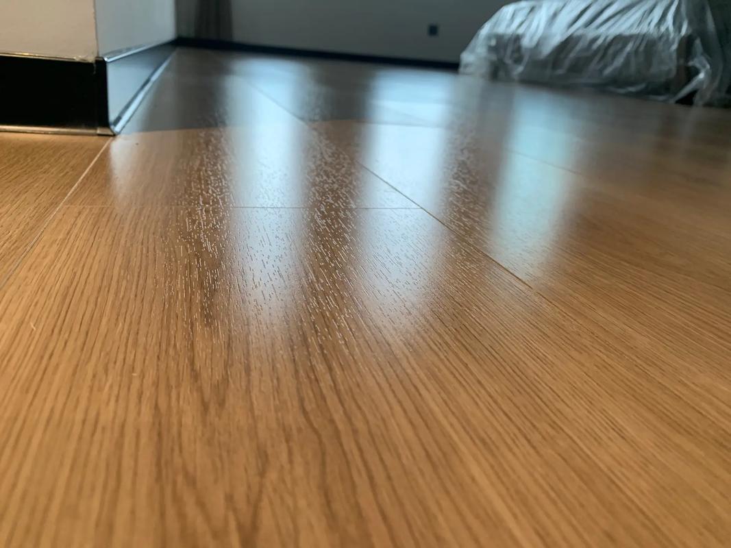 地板打蜡