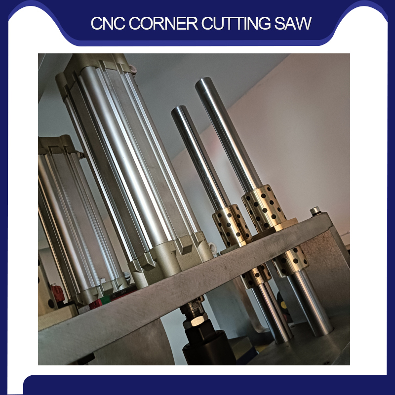 Aluminum CNC Auto Feeding Cutting Saw Machine