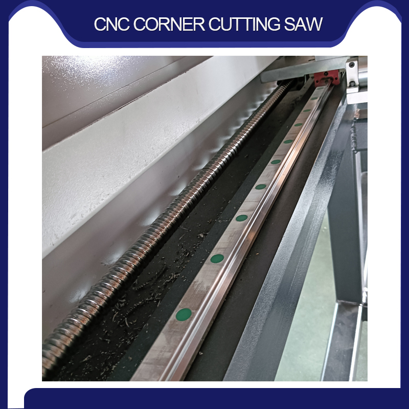 Aluminum CNC Auto Feeding Cutting Saw Machine