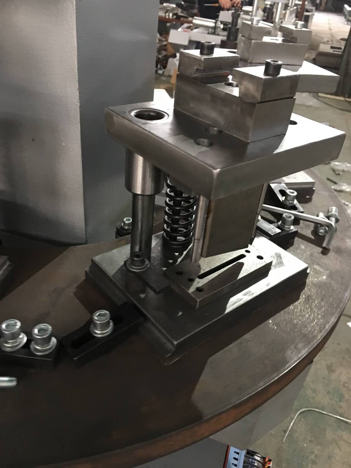 Aluminum Profile Heavy Duty Six Station Hydraulic Punching Machine