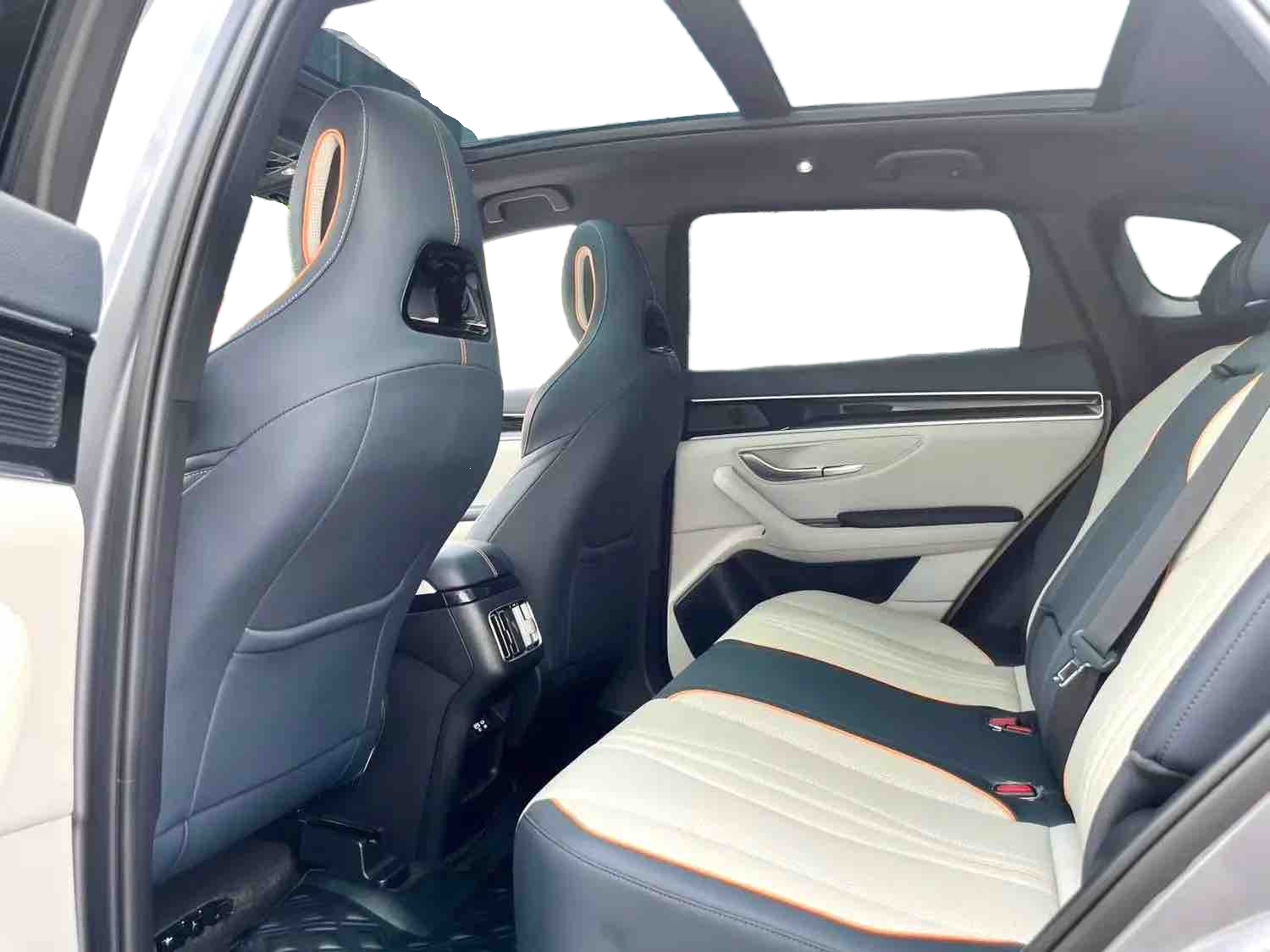 BYD Song PLUS New Energy 2024 Song PLUS DM-i 1.5 Stepless Honor Edition 150km Flagship PLUS Automatic Transmission