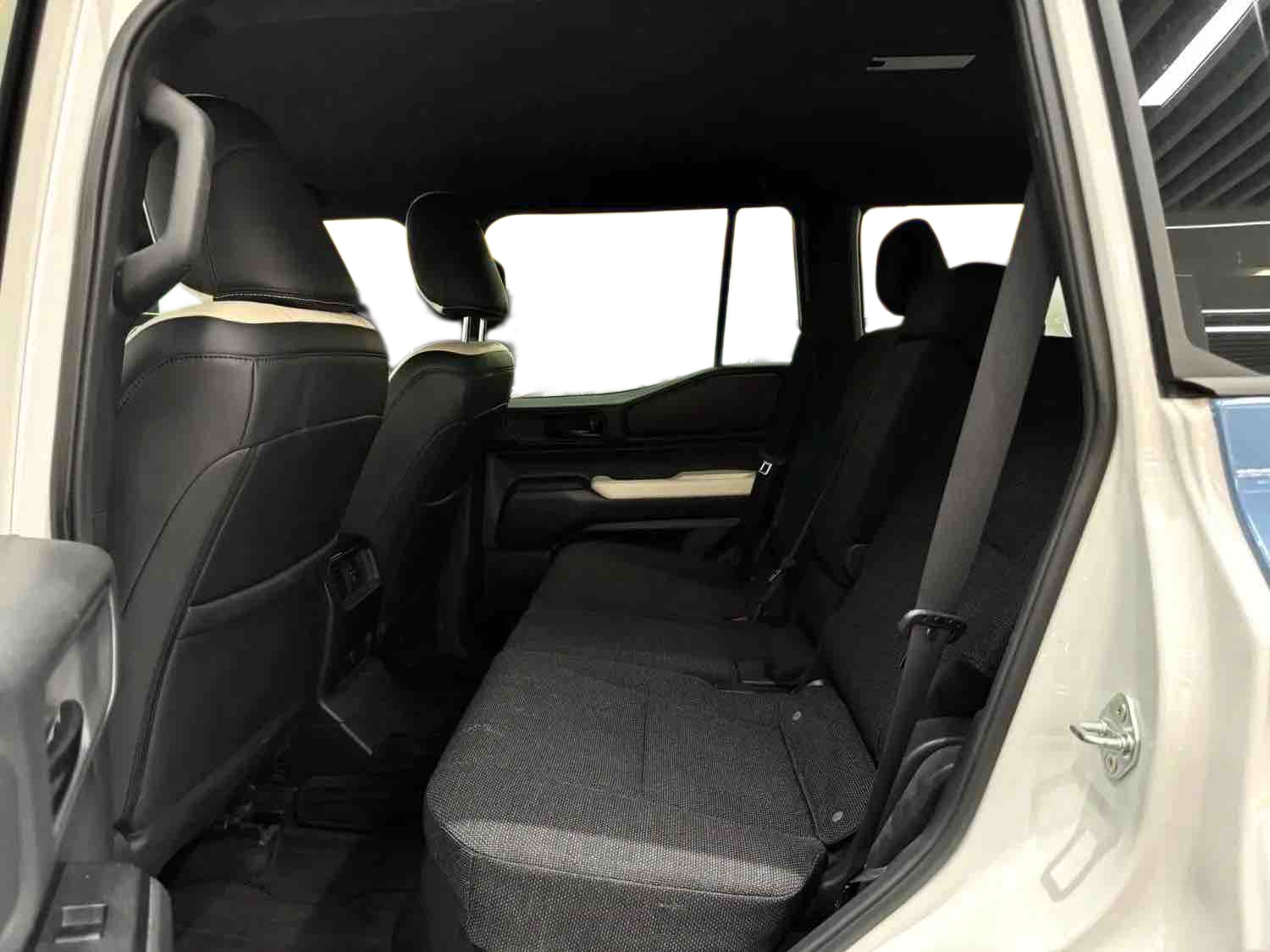 Toyota Prado 2024 Prado HEV 2.4T Crossover BX Edition 5-seater automatic transmission